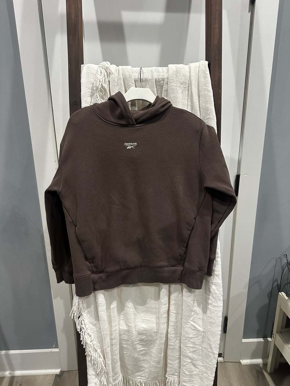 Reebok Hoodie Size M Brown Boxy Pullover Sweatshirt